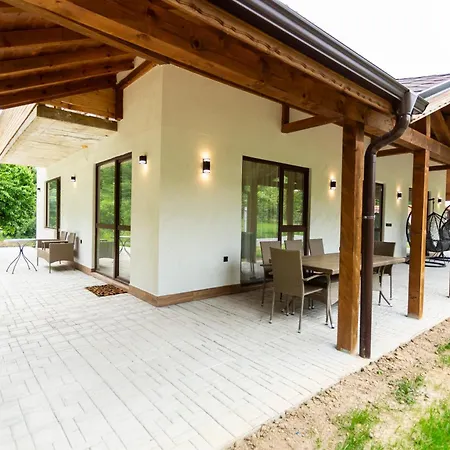 Forest Nest بيت للعطل *