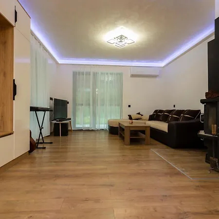 Forest Nest بيت للعطل *