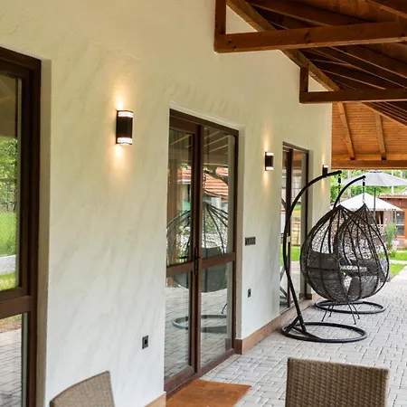 بيت للعطل Forest Nest