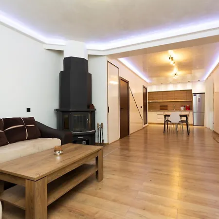 Forest Nest Сasa de vacaciones