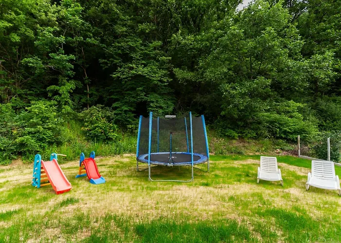 Tatil Evi Forest Nest Krayni Dol